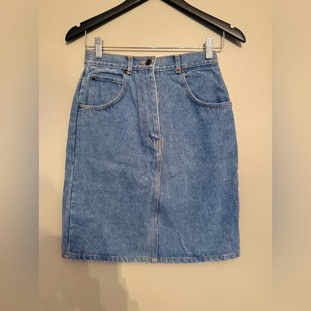 Authentic Y2K Red Square Wear Denim Skirt - Picture 3 of 14